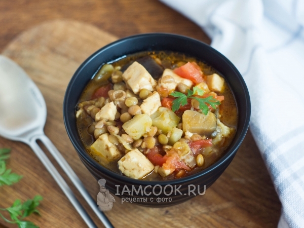 Тушеная чечевица с сыром и овощами, рецепт с фото