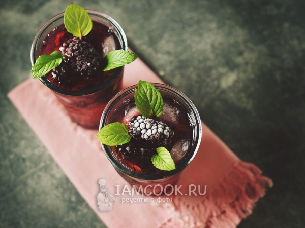 Ежевичный коктейль с шампанским, рецепт с фото