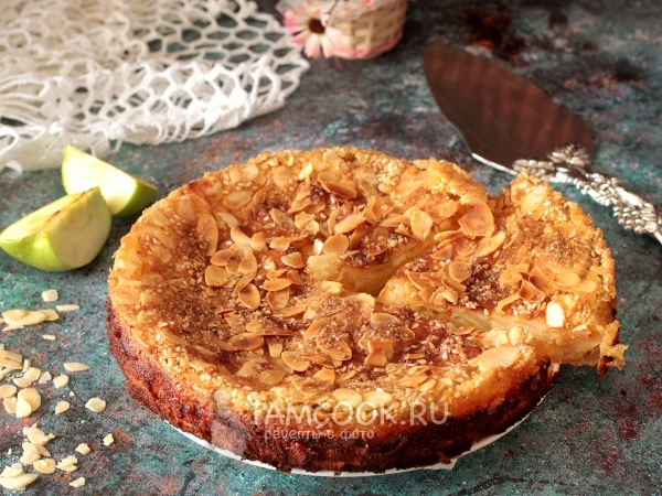 Нежный яблочный пирог с хрустящей корочкой, рецепт с фото