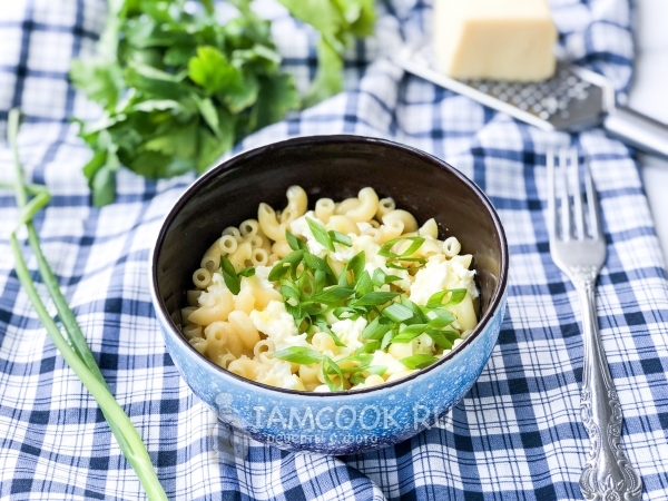 Макароны с сыром и яйцом в микроволновке, рецепт с фото