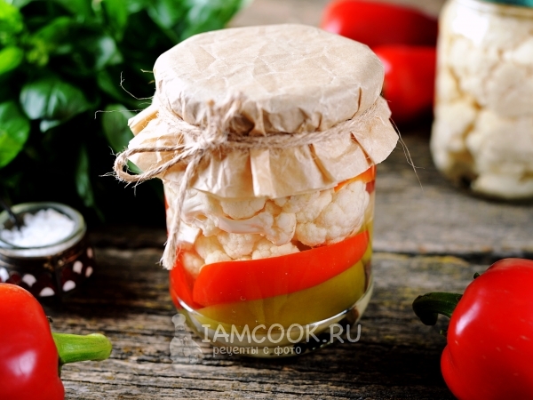 Маринованная цветная капуста с перцем на зиму, рецепт с фото