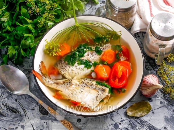 Уха из плотвы, рецепт с фото
