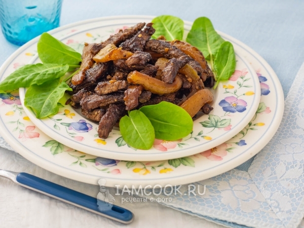 Жареные огурцы с говядиной, рецепт с фото