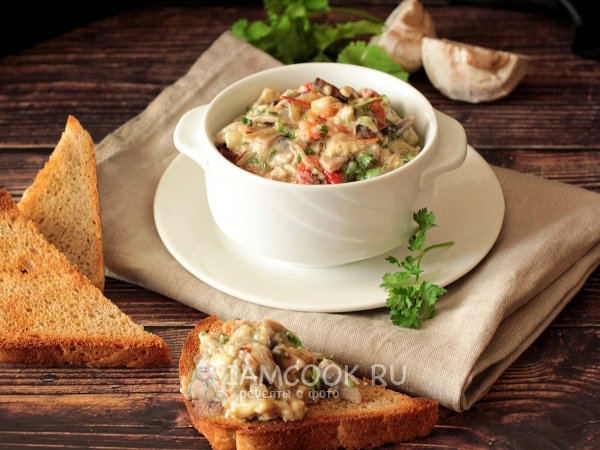 Закуска из баклажанов со сметаной и грибами, рецепт с фото