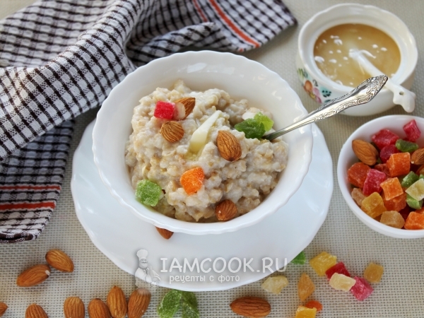 Вязкая овсяная каша в микроволновке на молоке, рецепт с фото