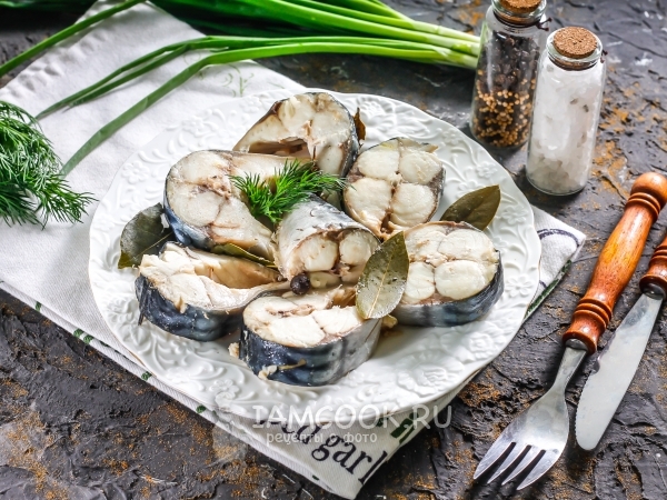 Скумбрия в микроволновке, рецепт с фото