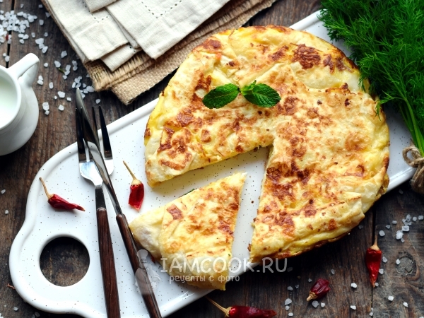 Омлет в лаваше с сыром на сковороде, рецепт с фото