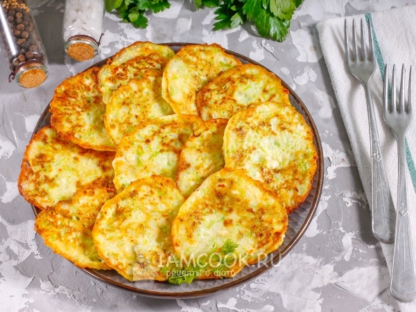 Кабачковые оладьи с рикоттой, рецепт с фото