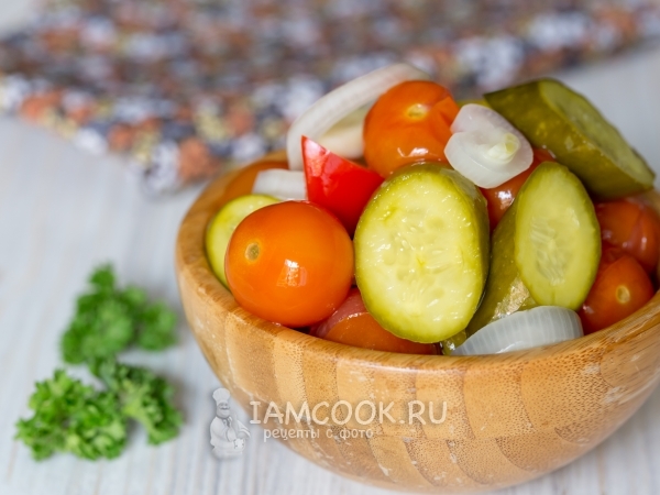 Маринованное овощное ассорти, рецепт с фото