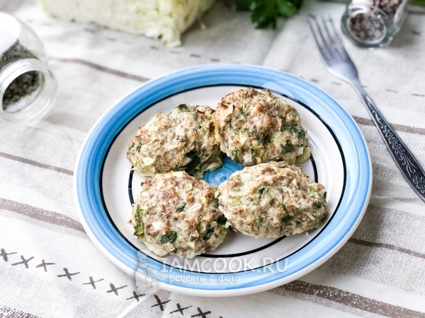 Куриные котлеты с капустой в духовке, рецепт с фото