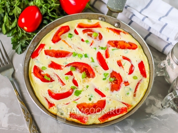 Омлет на сметане с овощами, рецепт с фото