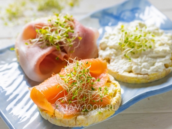 Бутерброды с проростками брокколи, рецепт с фото