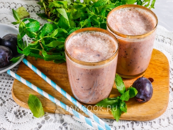 Смузи из сливы с йогуртом, рецепт с фото