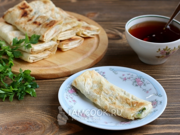 Бутерброды из лаваша с сулугуни и зеленью, рецепт с фото