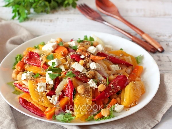Теплый салат из тыквы и нута с фетой, рецепт с фото