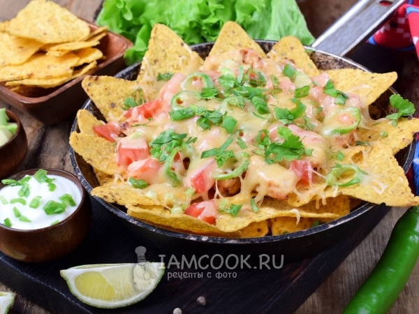Начос с курицей, рецепт с фото