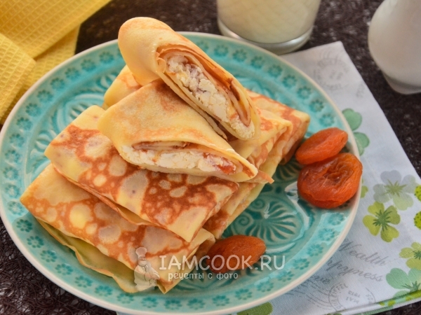 Блины с творогом и курагой, рецепт с фото