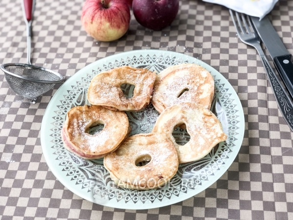 Яблочные кольца в кляре без яиц, рецепт с фото