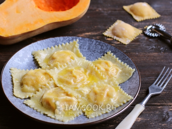 Равиоли с тыквой и рикоттой, рецепт с фото