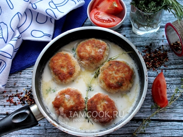 Котлеты из трески в сметанном соусе, рецепт с фото