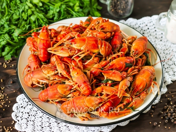 Вареные раки с горчицей, рецепт с фото