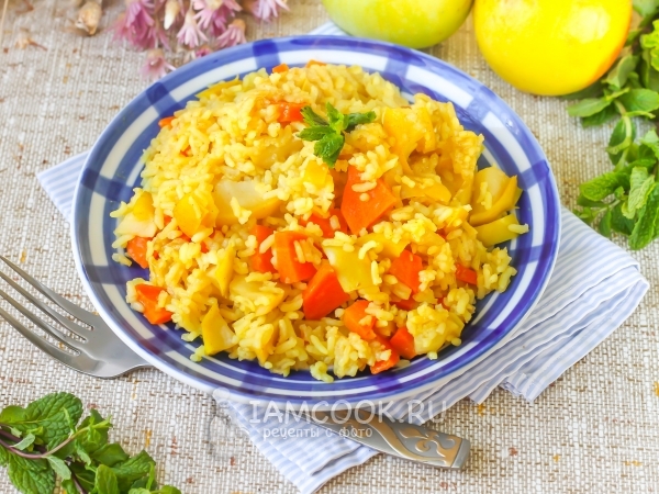 Сладкий плов с яблоками, рецепт с фото