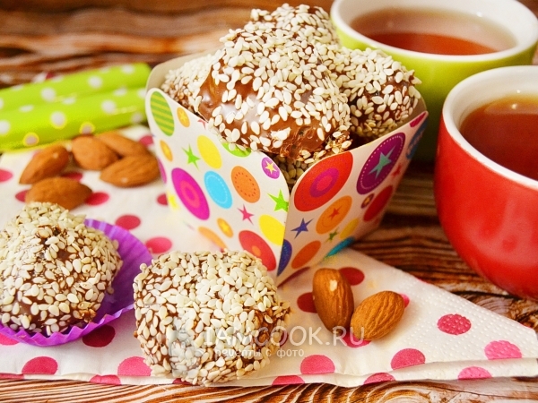 Чернослив в шоколаде с миндалем, рецепт с фото