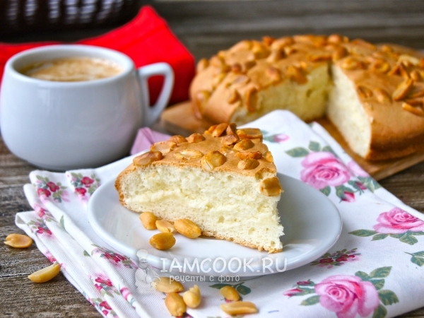 Бисквит с орехами, рецепт с фото