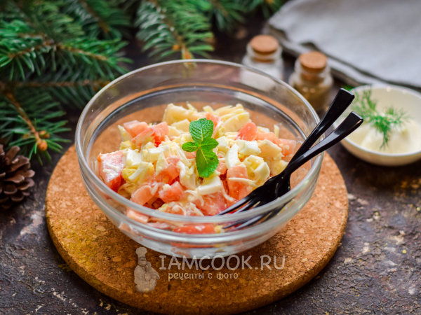 Салат «Красное море» с кальмарами, рецепт с фото