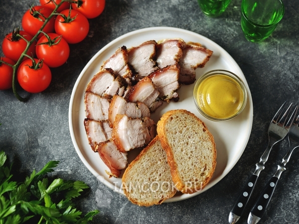 Свиная грудинка в сухом маринаде в духовке, рецепт с фото