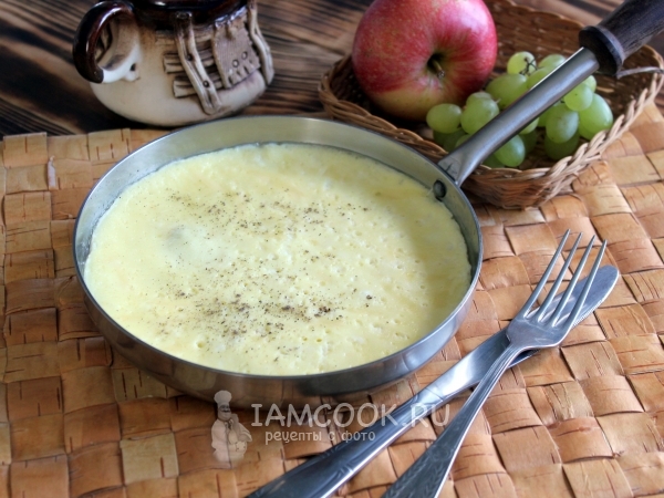 Творожный омлет с сыром, рецепт с фото