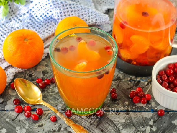 Компот из клюквы и мандаринов, рецепт с фото