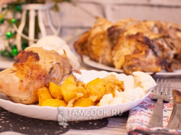 Курица с цветной капустой и картошкой в духовке, рецепт с фото