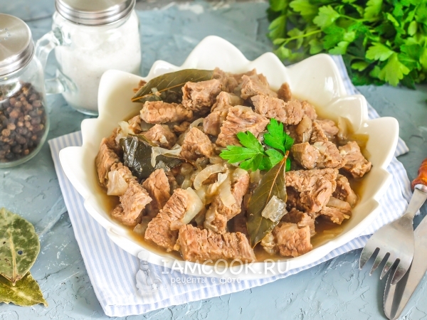 Тушеная телятина в мультиварке, рецепт с фото