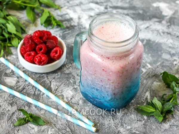 Малиновый молочный коктейль, рецепт с фото