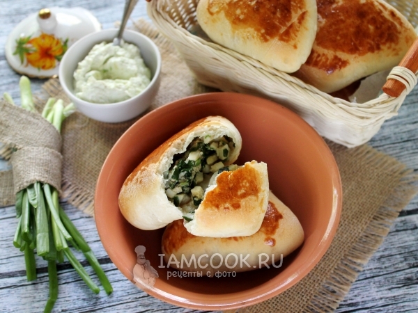 Пирожки с крапивой, рецепт с фото