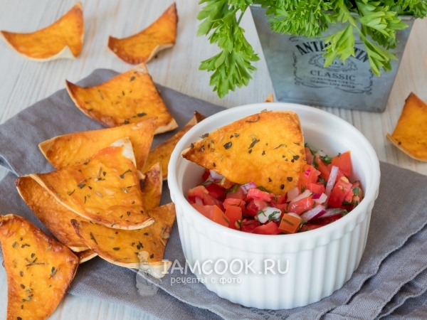 Чипсы из лепешек тортилья с томатно-сметанным вкусом, рецепт с фото