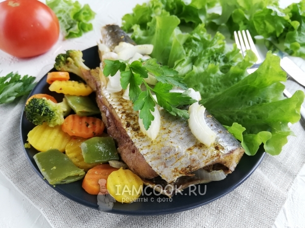 Селёдка в фольге в духовке, рецепт с фото