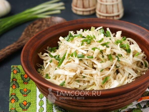 Салат из белокочанной капусты с кунжутом, рецепт с фото