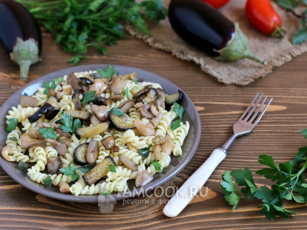 Паста с баклажанами и грибами, рецепт с фото