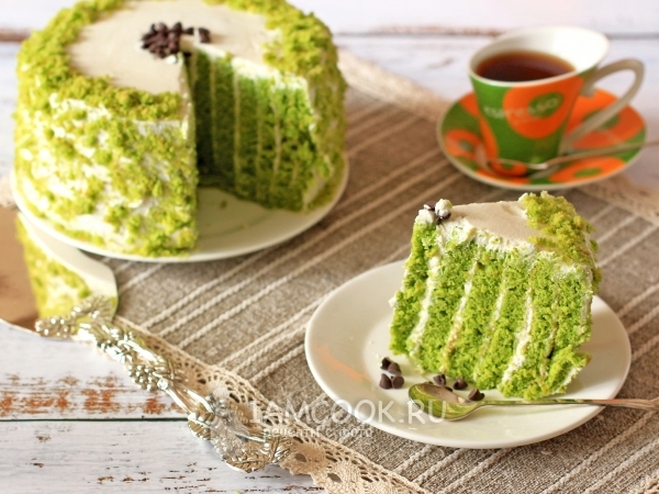 Изумрудный сливочный торт со шпинатом, рецепт с фото