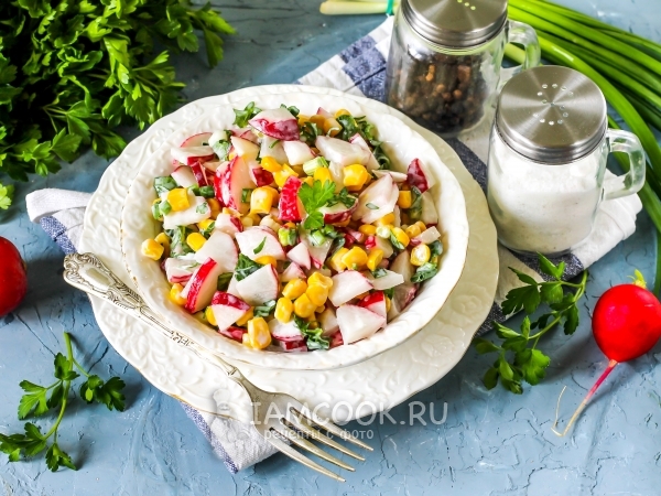 Салат из редиса и кукурузы консервированной, рецепт с фото
