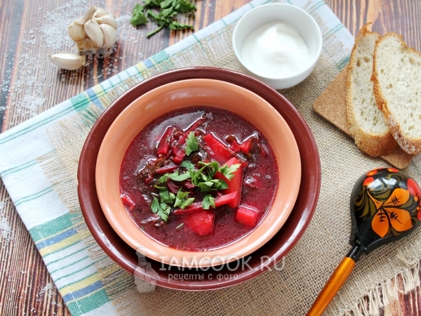 Борщ с замороженной крапивой, рецепт с фото