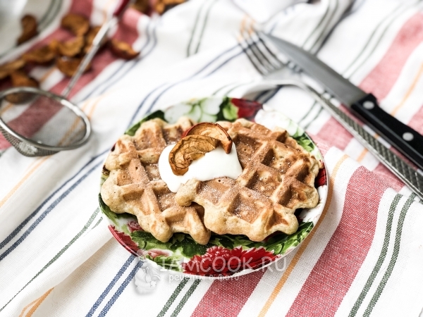 Яблочные вафли, рецепт с фото