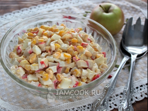 Салат с крабовыми палочками, яйцами и кукурузой, рецепт с фото