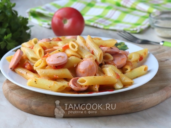 Макароны с сосисками и помидорами, рецепт с фото
