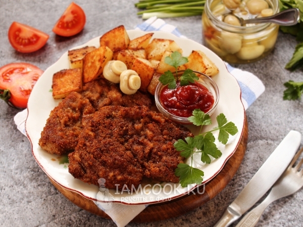 Говяжья отбивная в сухарях, рецепт с фото