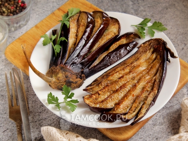 Баклажаны веером в духовке (без сыра и помидоров), рецепт с фото