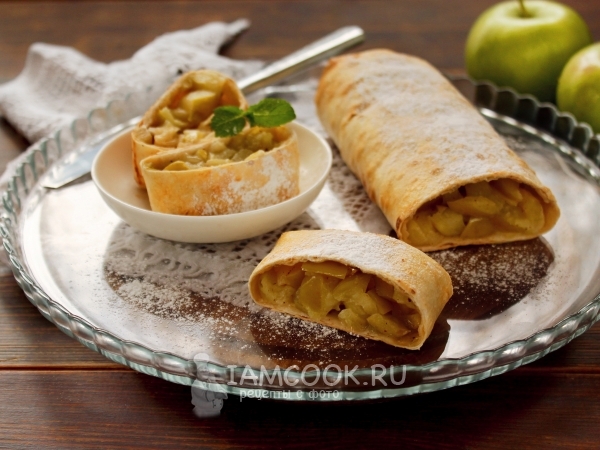 Рулет из лаваша с яблоками и корицей в духовке, рецепт с фото