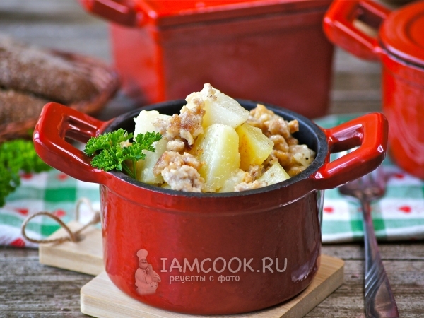 Картошка с фаршем в горшочках, рецепт с фото